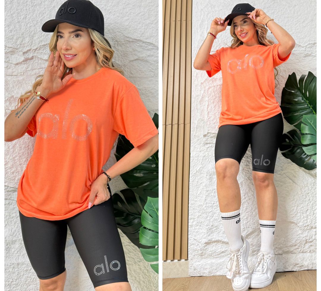 Women’s Active Set – Rhinestone Cold-Fabric T-Shirt & Suplex Biker Shorts