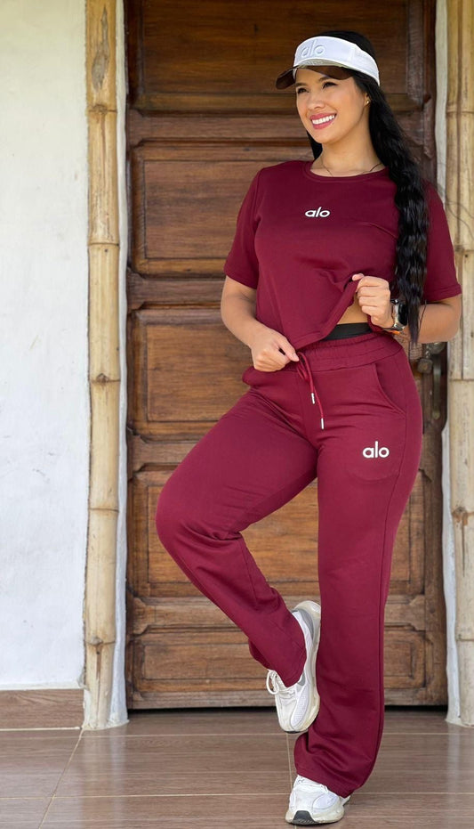 Piece Activewear Set – T-Shirt & Jogger Pants