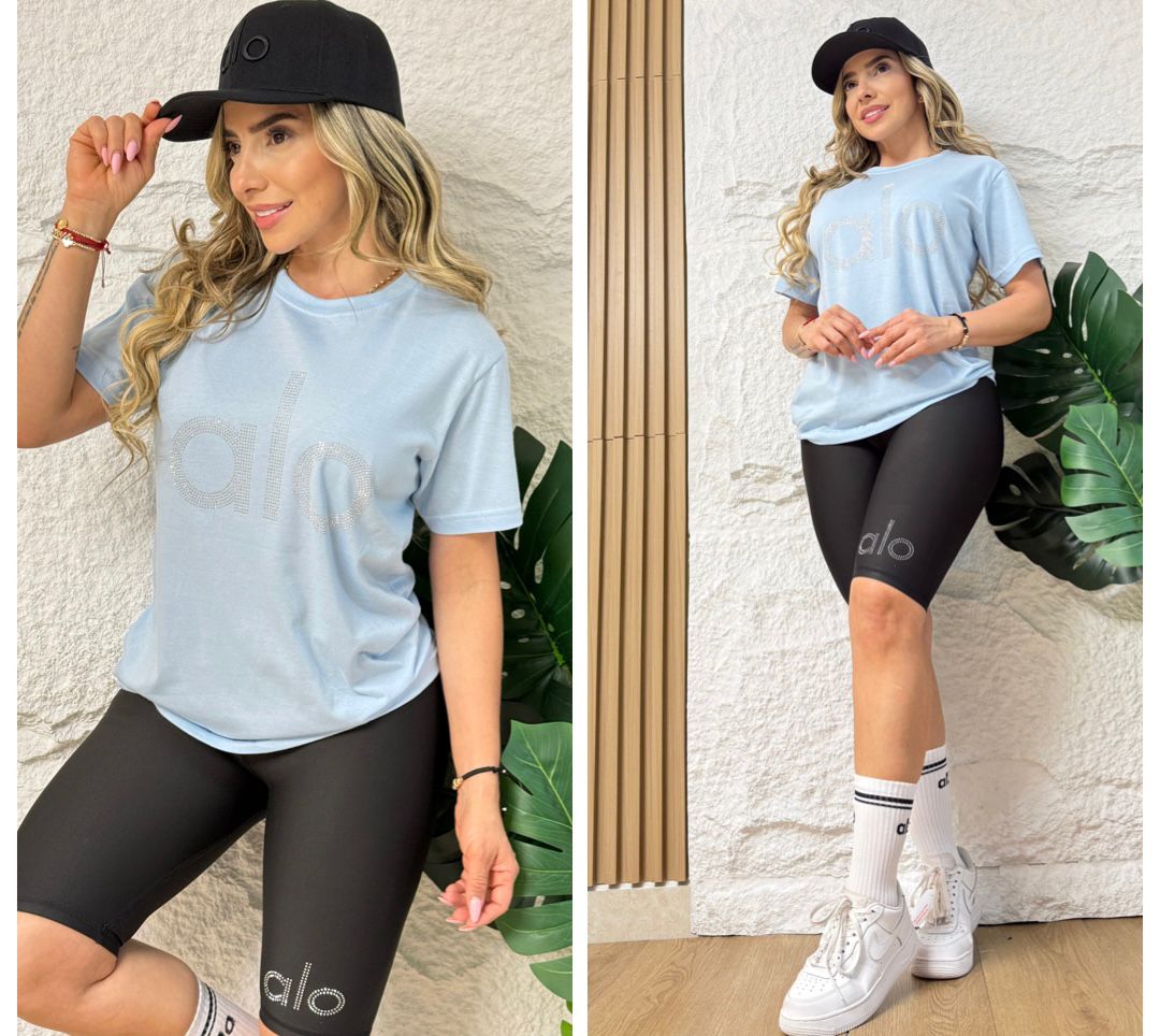 Women’s Active Set – Rhinestone Cold-Fabric T-Shirt & Suplex Biker Shorts