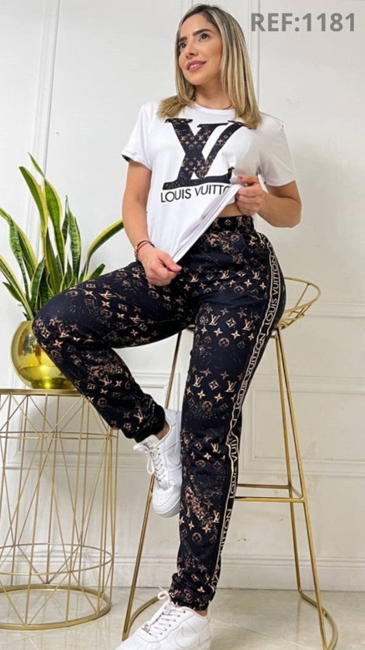 Women’s Printed Two-Piece Set – T-Shirt & Jogger Pants
