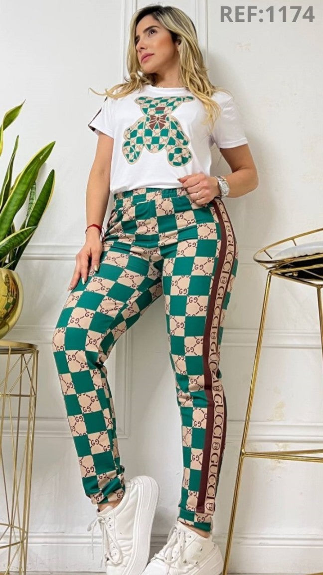 Women’s Fashion Two-Piece Set – Printed T-Shirt & Pattern Jogger