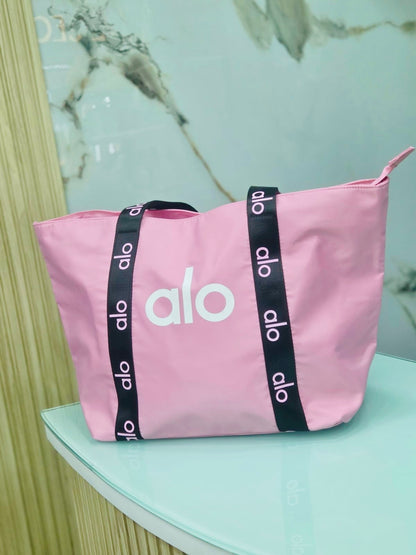 Large Tote Bag – Stylish Travel & Gym Shoulder Bag